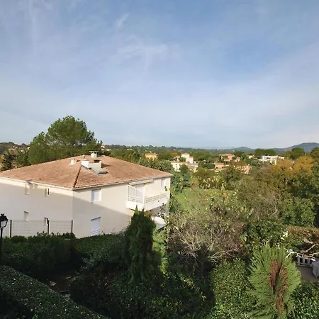 2 Bedroom Beautiful In Raphael Apartment *