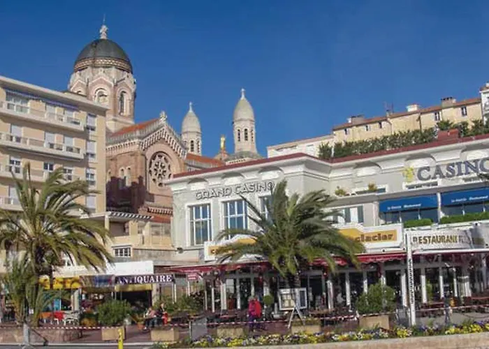 Gorgeous In Raphael Saint-Raphaël